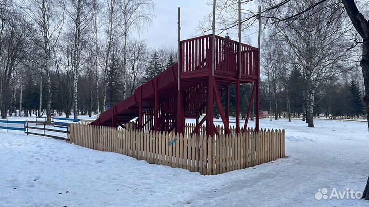 Продаю зимнию деревянную горку
