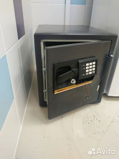 Вскрытие замков/Вскрытие авто/Изготовление ключей