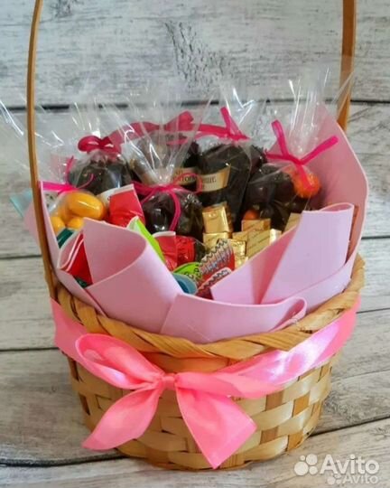 Корзинка в подарок