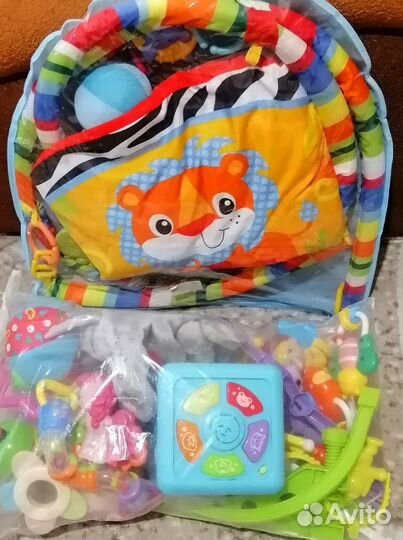 Детские игрушки до 1 года пакетом