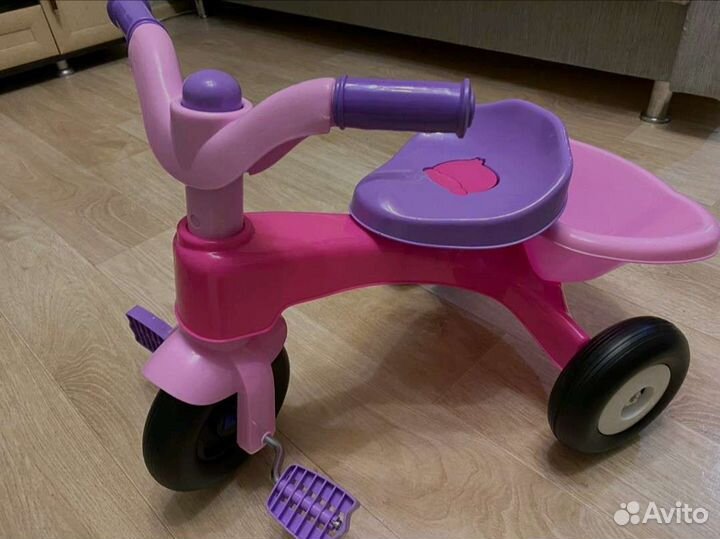 Трехколесный велосипед