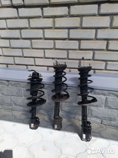 Стойки на toyota Пронард, Авалон