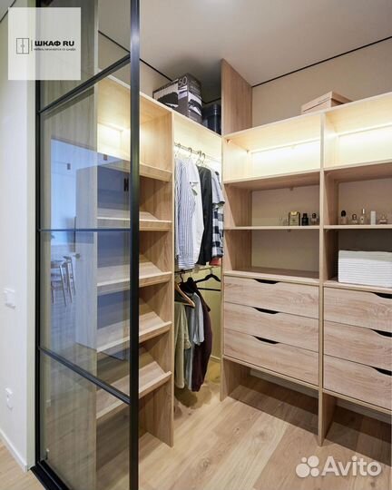Функциональный шкаф купе