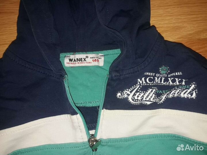 Продам спортивный костюм на девочку рост 140