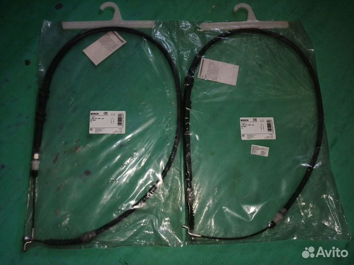 Трос ручного тормоза