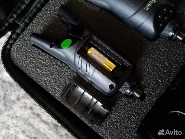 Набор сигнализаторов поклевки 4+1 Yang+ свингеры