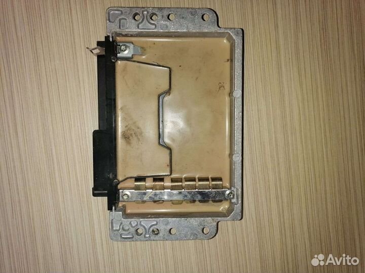 Эбу Москвич 2141 Рено