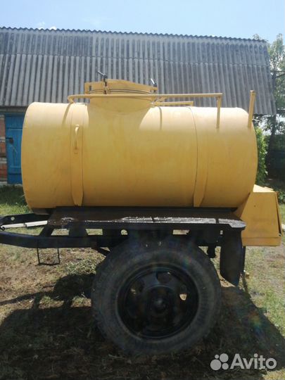 Прицеп бочка-термос для кваса и молока новая