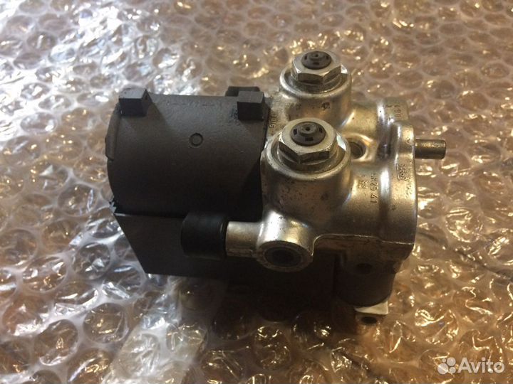 Запчасти на w124