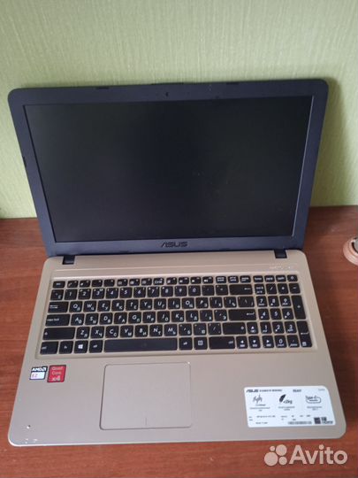 Ноутбук asus