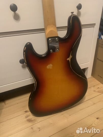 Бас гитара Mi jazz bass japan