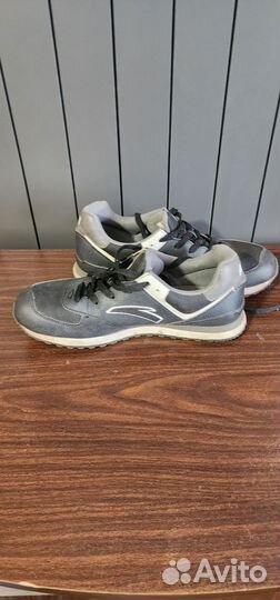 Кроссовки anta