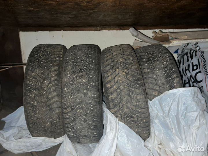 Nokian Tyres Hakkapeliitta 8 SUV 225/65 R16 102T