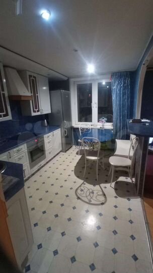 3-к. квартира, 63 м², 2/12 эт.