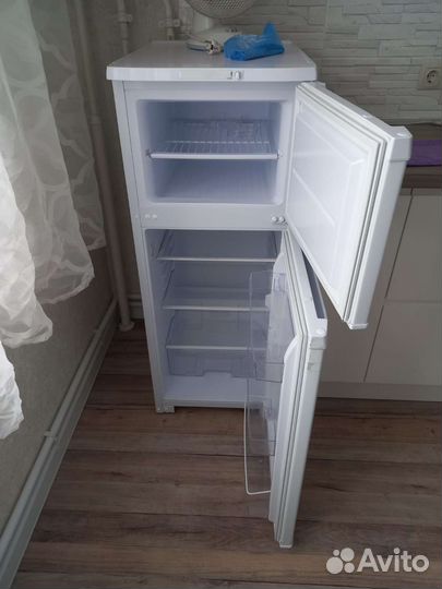 Холодильник веко