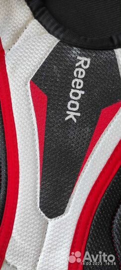 Нагрудник хоккейный reebok JR