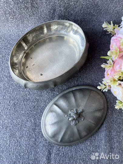 Шкатулка, ваза, конфетница из олова