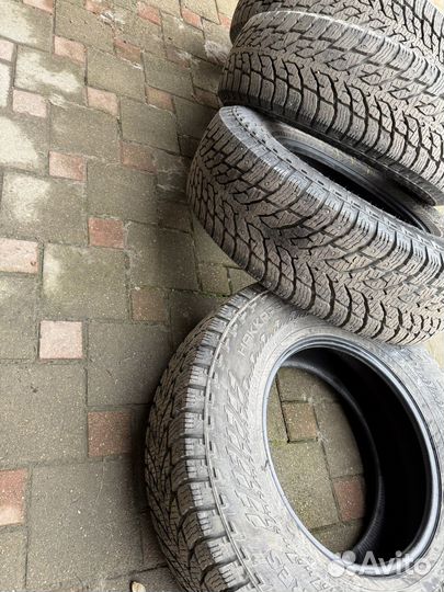 Nokian Tyres Hakkapeliitta LT3 265/70 R17