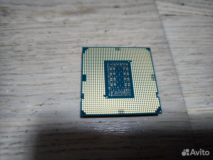 Новый процессор Intel Core i5-11400 (1200 )