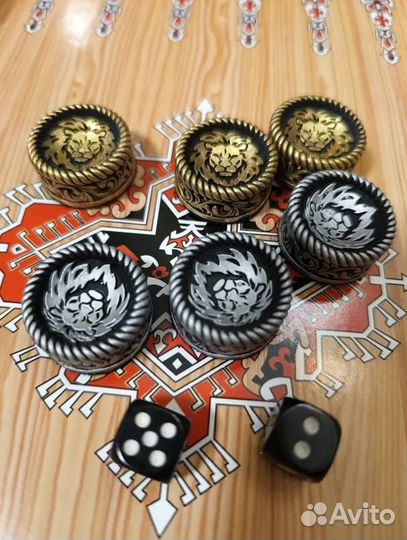 Подарочные фишки для нард 25мм Лев