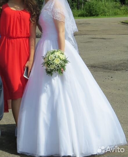 Свадебное платье