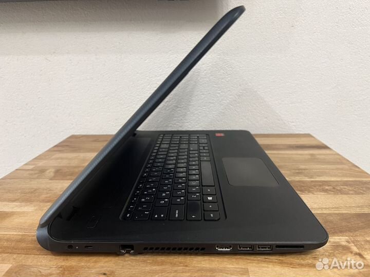 Огромный 17.3