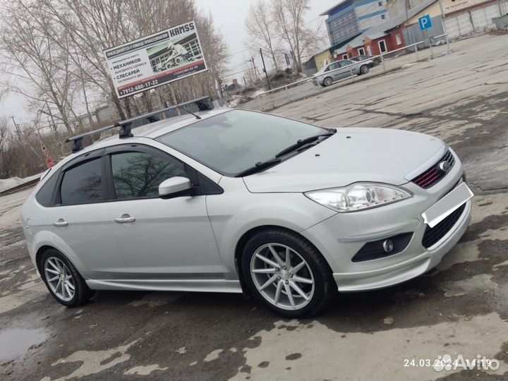 Ford Focus 1.8 МТ, 2011, 353 000 км