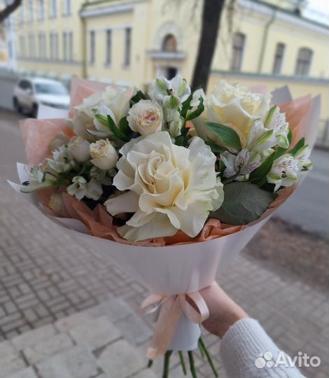 Белые розы с доставкой