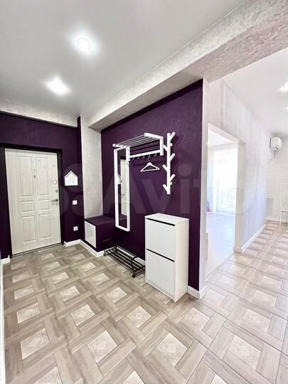 2-к. квартира, 56,3 м², 1/9 эт.