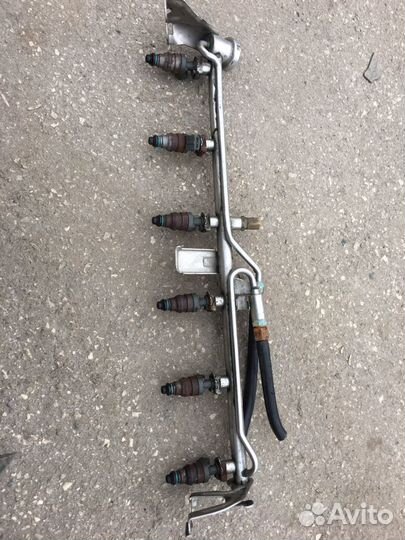 Топливная Мерс Е210 и форсунки М104