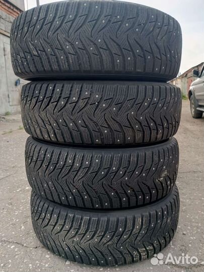 Kumho WinterCraft SUV Ice WS31 245/70 R16