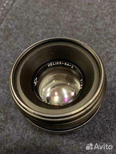 Зенит е с объективом Гелиос(Helios) 42-2 2/58