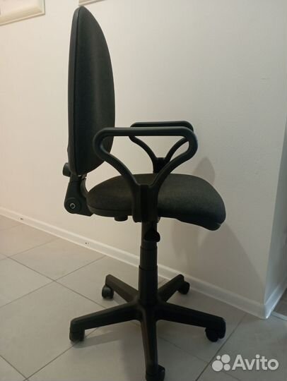 Компьютерное кресло