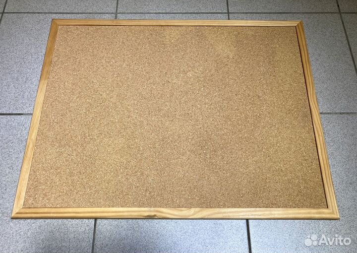 Пробковая доска 65х50см