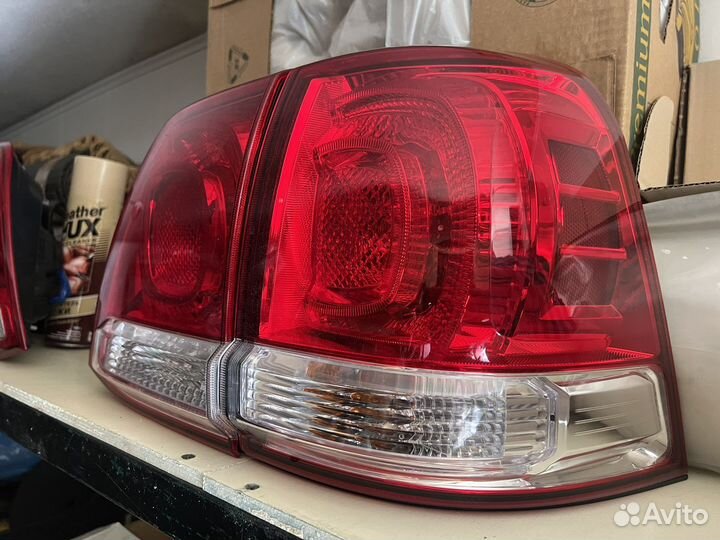 Задние фонари toyota land cruiser 200 оригинал