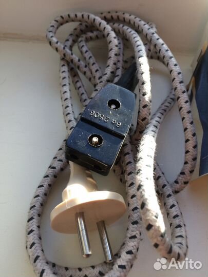 Продам утюг малогабаритный складной