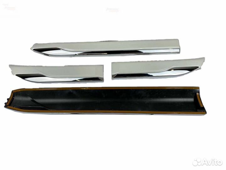 Молдинги дверей Toyota Land Cruiser 300 I0475