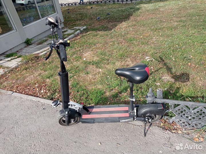 Электросамокат Kugoо M4