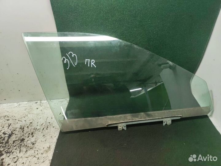 Стекло боковой двери Renault Laguna 1 (1994-2001)