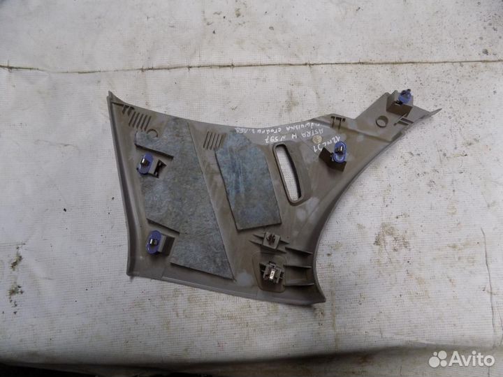 Обшивка стойки Astra H / Family 2004-2015