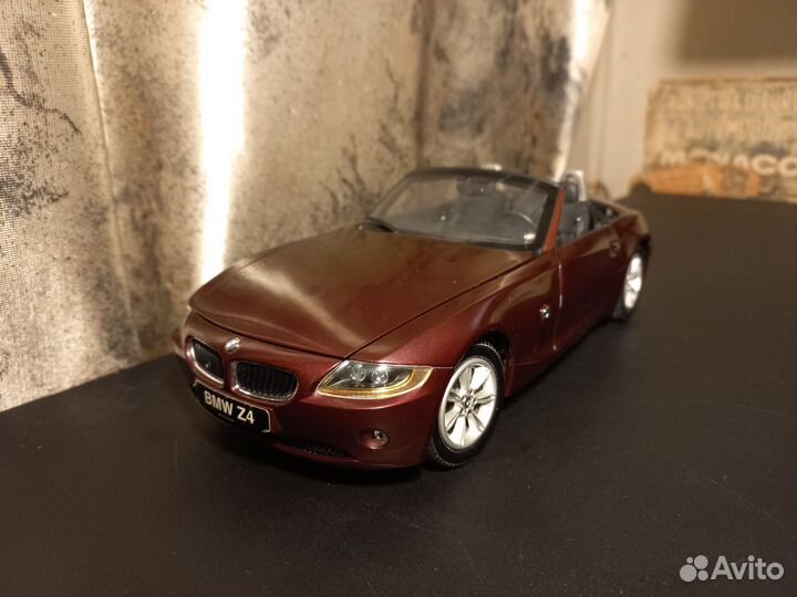 BMW Z4 E85 Kyosho 1/18