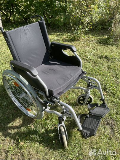 Инвалидная коляска
