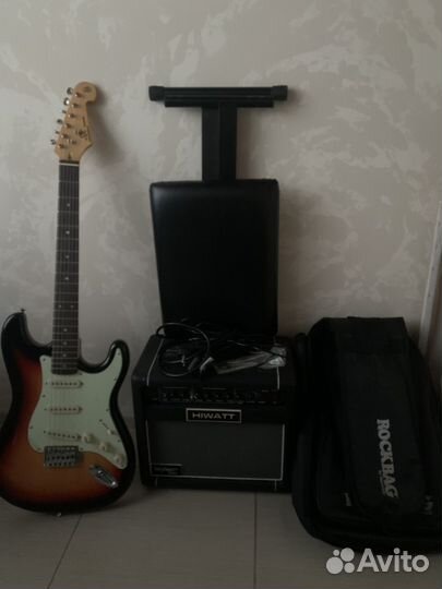 Электрогитара с комбиком бу