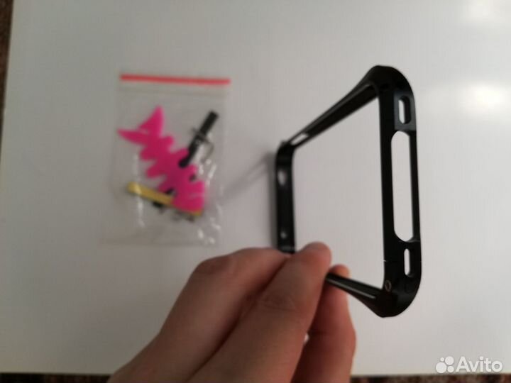 Продам металлический чехол для телефона iPhone 4