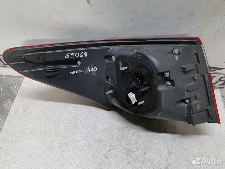 Фонарь задний правый Lexus LS460 2011 4.6