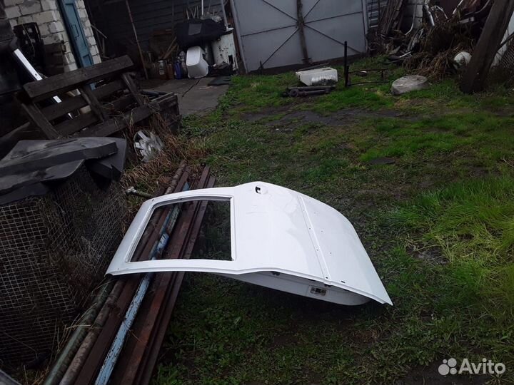 Двери задние на largus левая