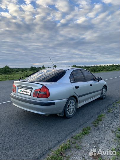 Mitsubishi Carisma 1.6 МТ, 2003, 302 000 км