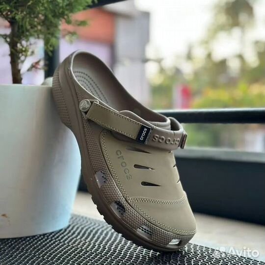 Сабо крокс crocs yukon