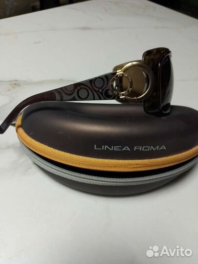 Очки солнцезащитные