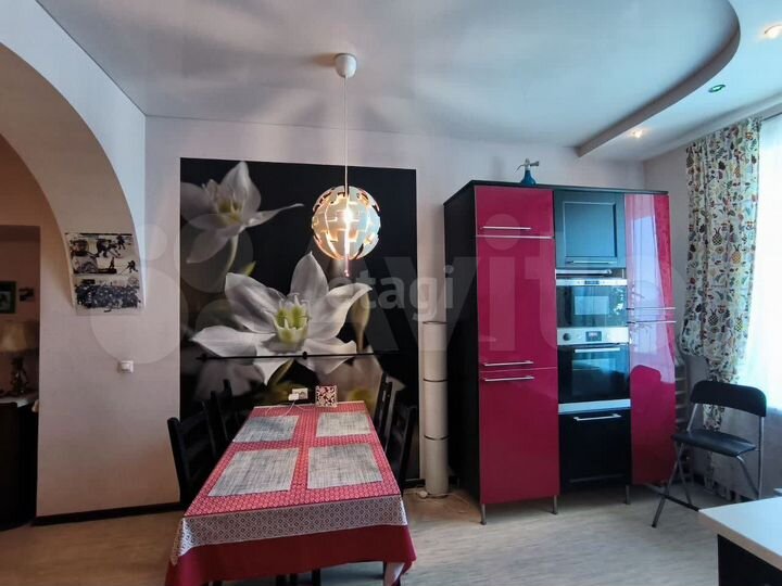 2-к. квартира, 96 м², 4/4 эт.